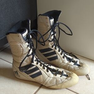 adidas Beige and Black High-Top Training Shoes Vintage 2004